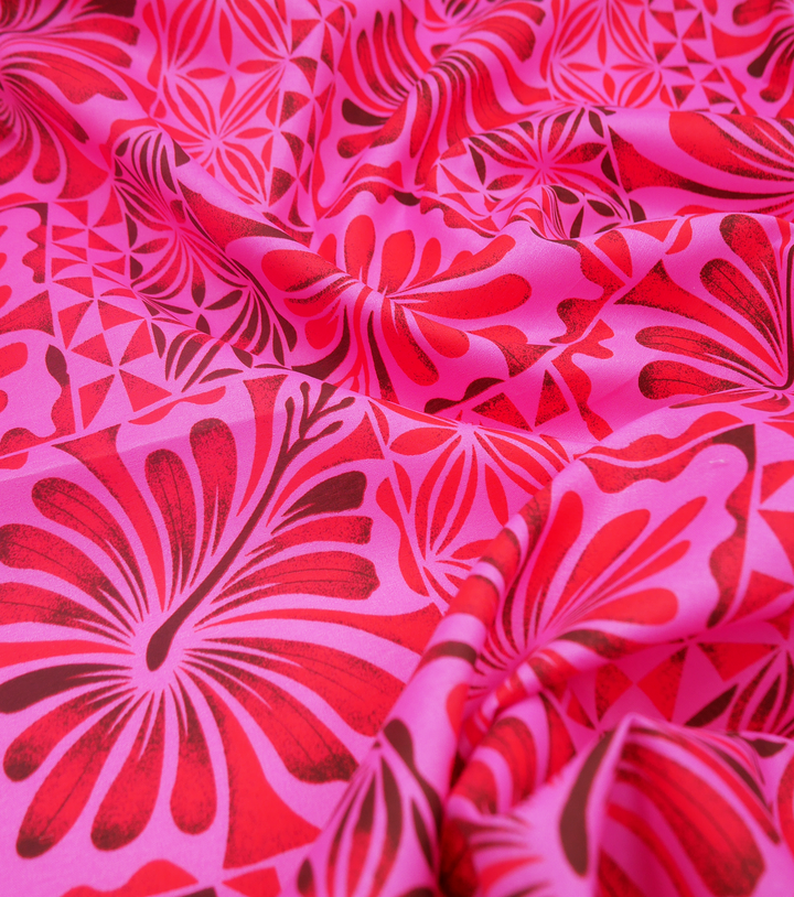 Polyester / Cotton Pacific Print $3.00p/m- Pink (B)