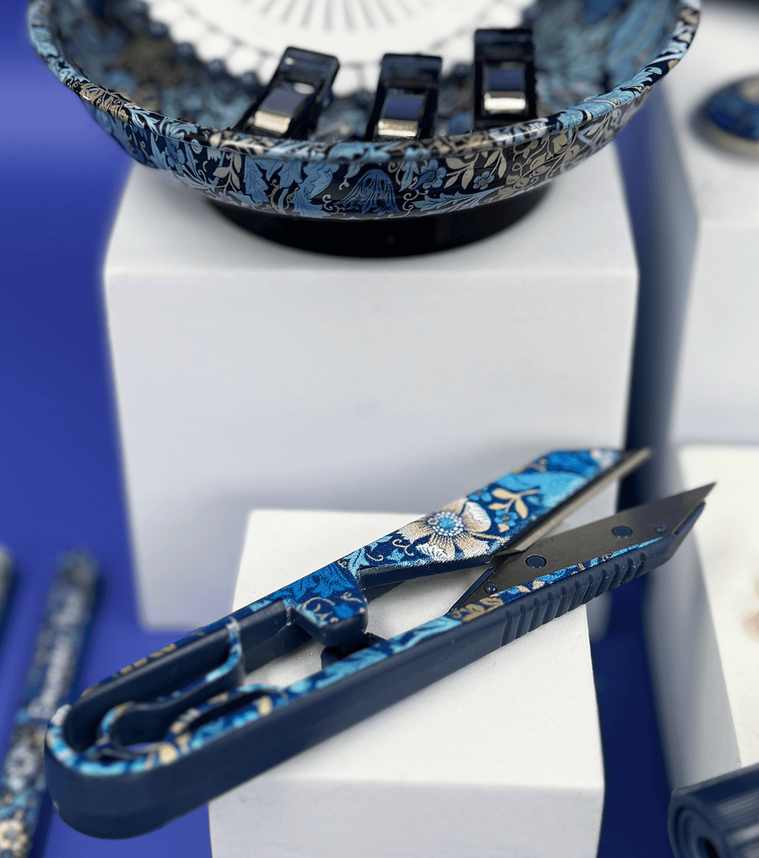 Hobby Gift Thread Snips - $8.60 - The Fabric Shop